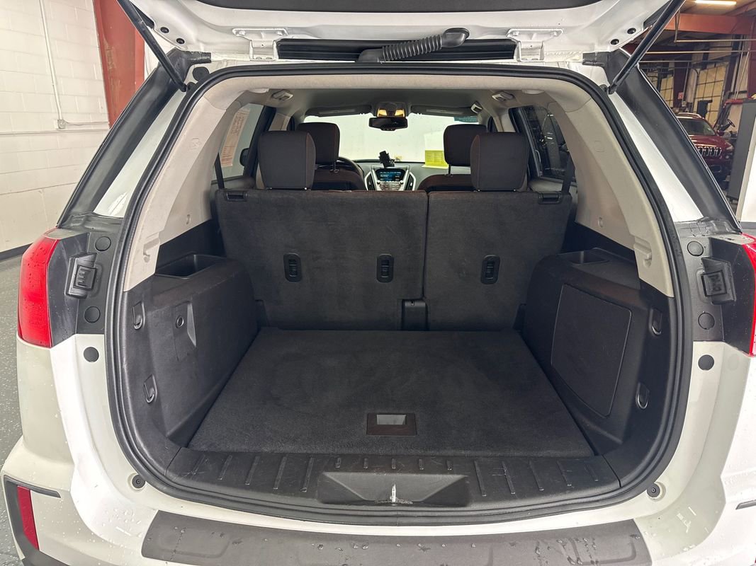 Used 2017 GMC Terrain SLE image 17