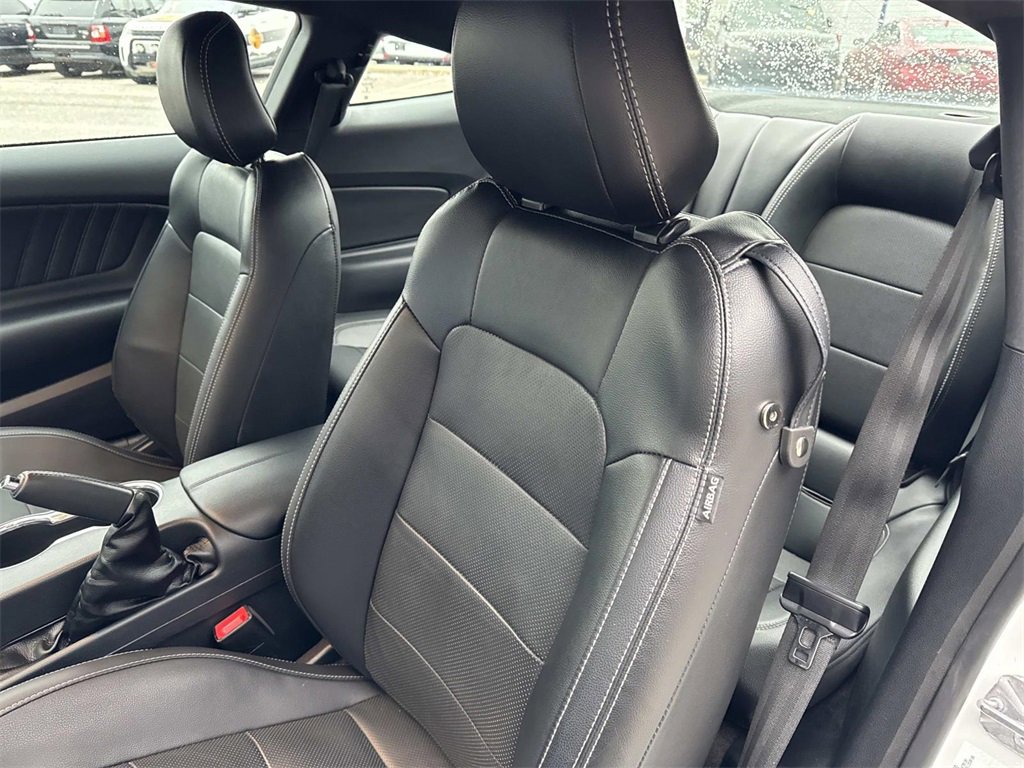 Used 2018 Ford Mustang GT Premium image 16