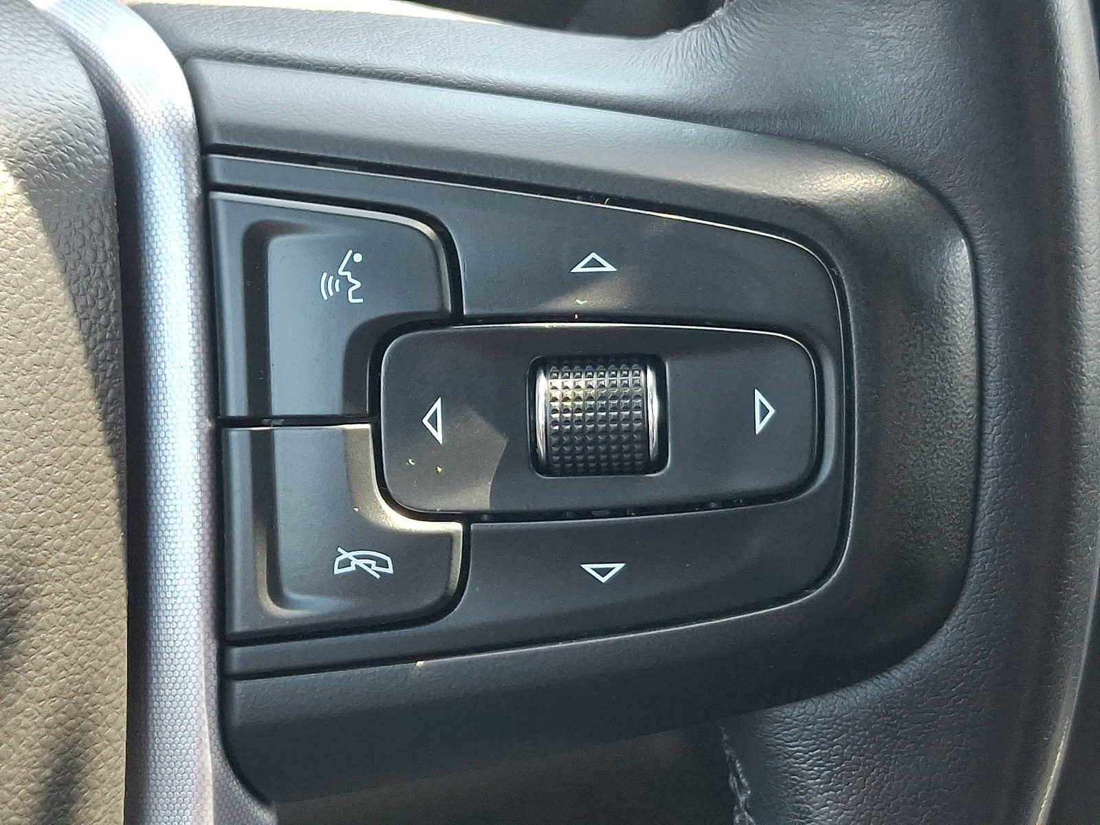 Used 2019 GMC Sierra 1500 SLT w/ SLT Premium Plus Package AWD/4WD image 25