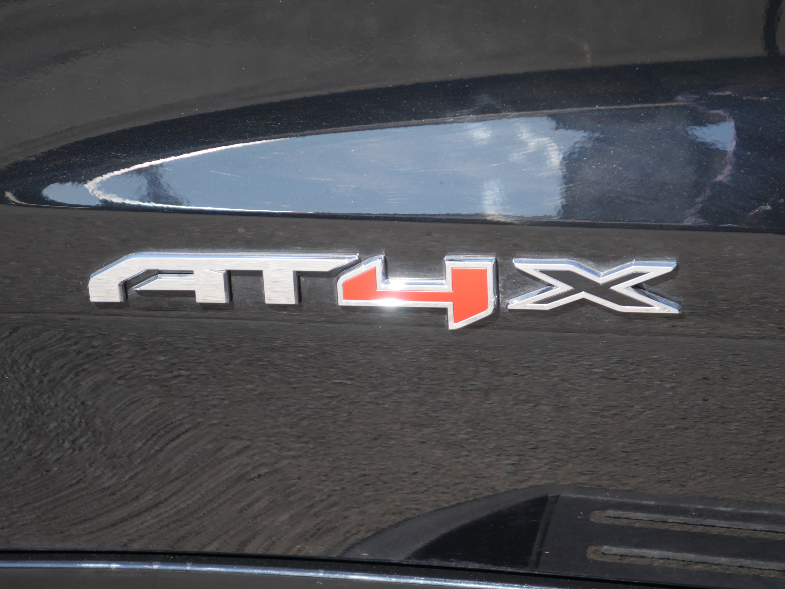 Used 2022 GMC Sierra 1500 AT4X image 20