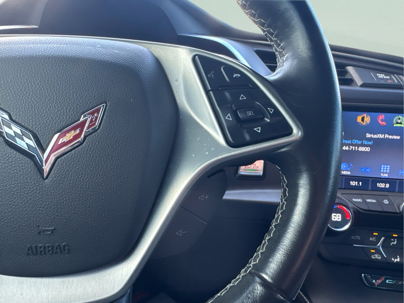 Used 2019 Chevrolet Corvette Stingray Coupe w/ 1LT RWD image 28