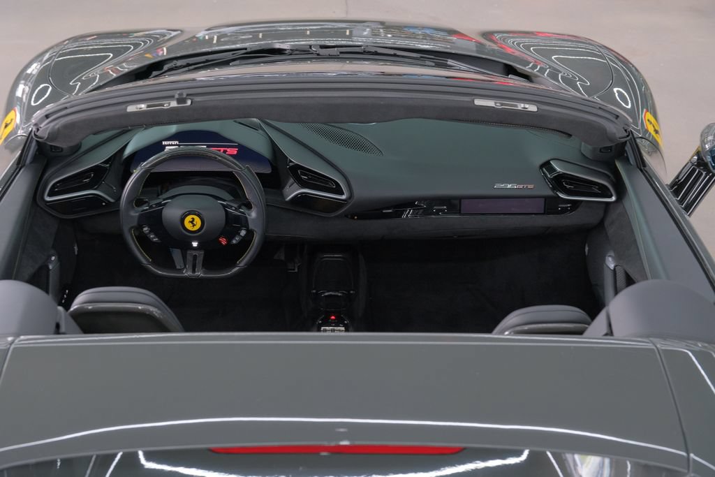 Used 2023 Ferrari 296 GTS RWD image 11