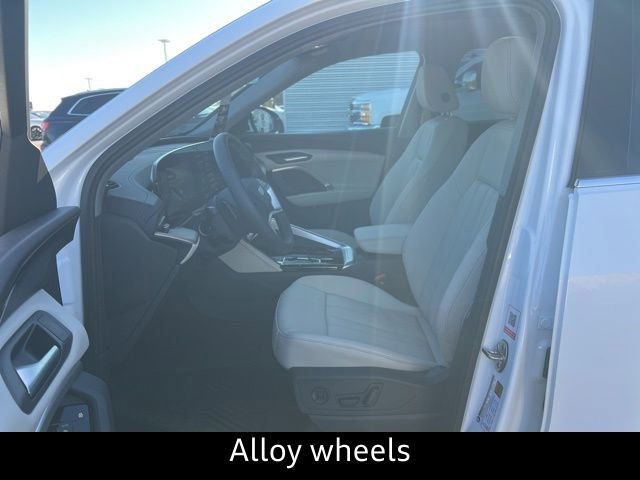 New 2025 Audi Q5 Premium image 18