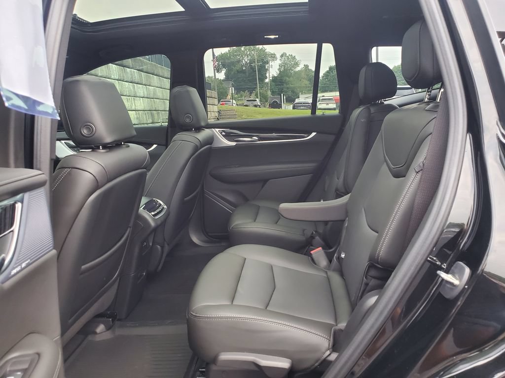 Certified 2023 Cadillac XT6 Premium Luxury w/ Technology Package AWD/4WD image 39