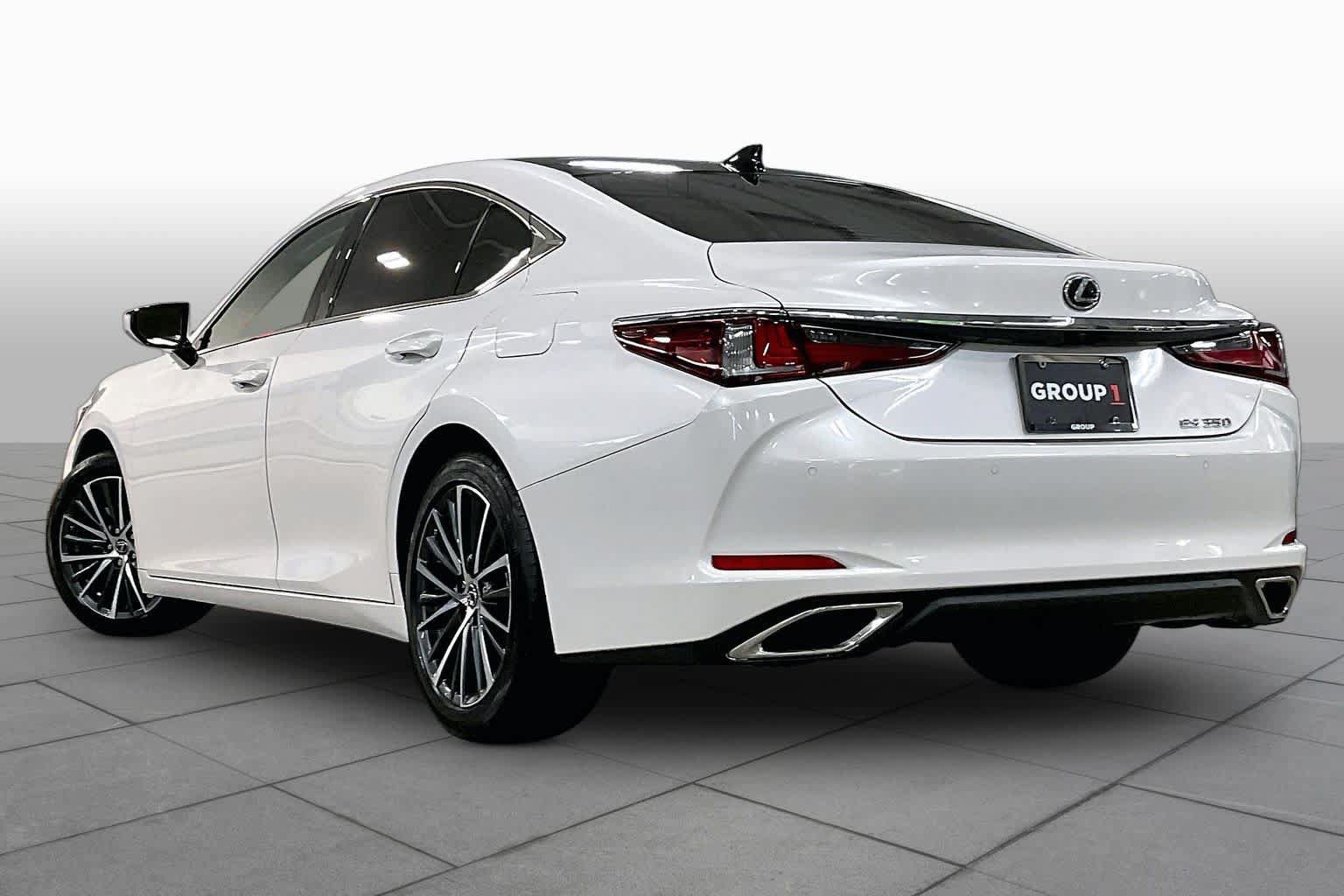 Used 2023 Lexus ES 350 w/ Premium Package FWD image 12