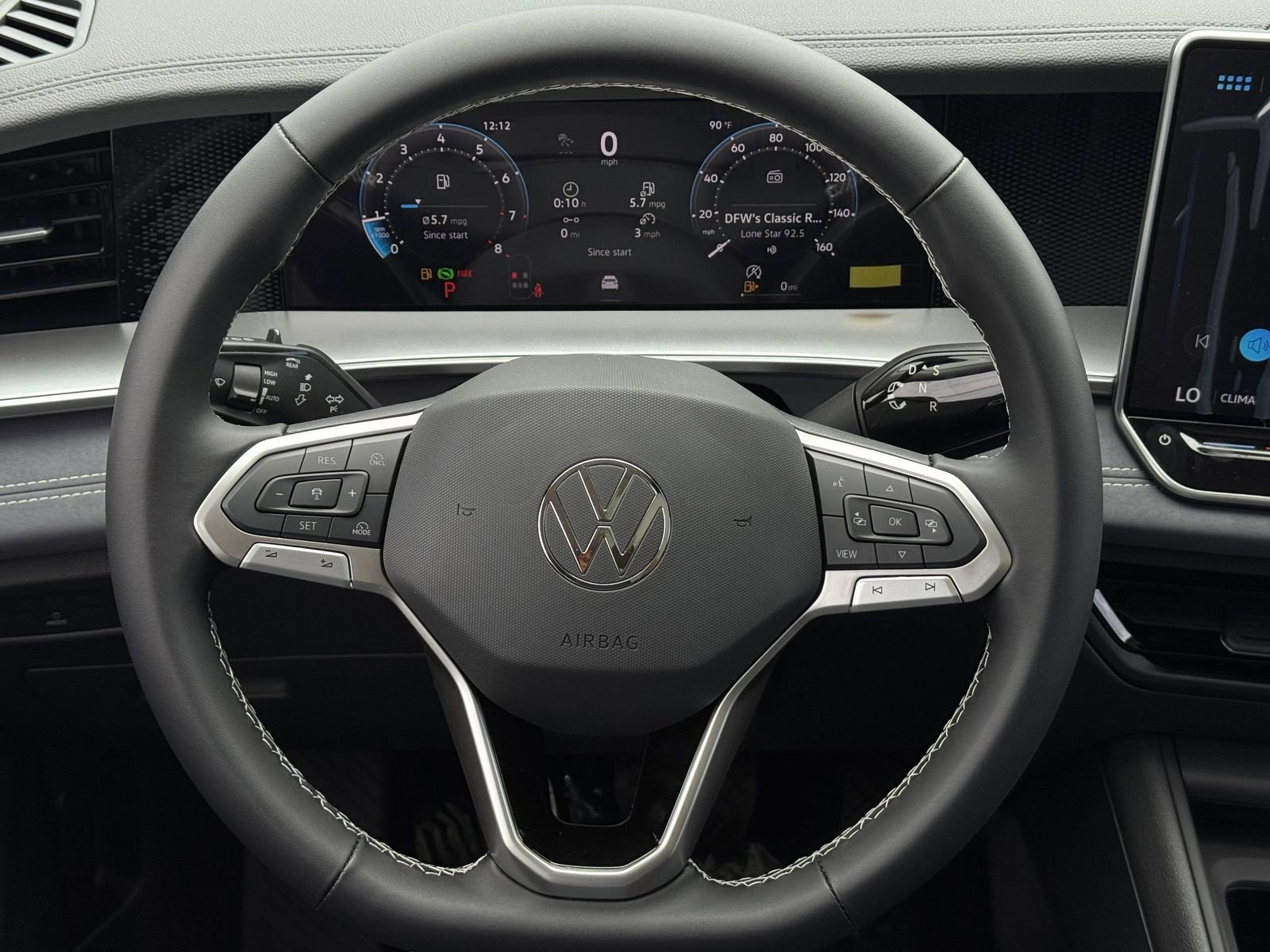 New 2026 Volkswagen Tiguan SE FWD image 15