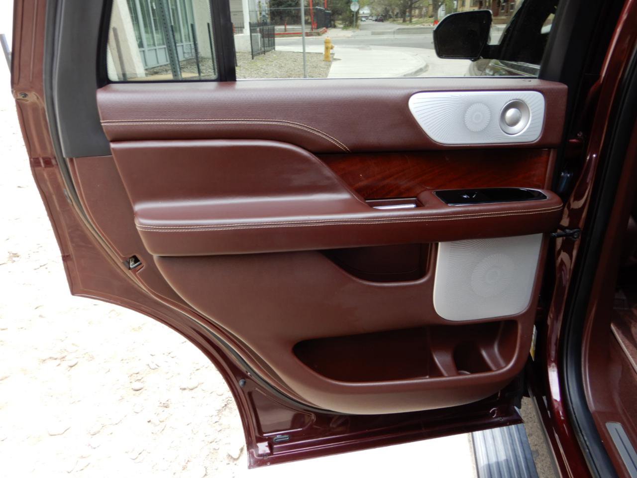 Used 2018 Lincoln Navigator Black Label image 26