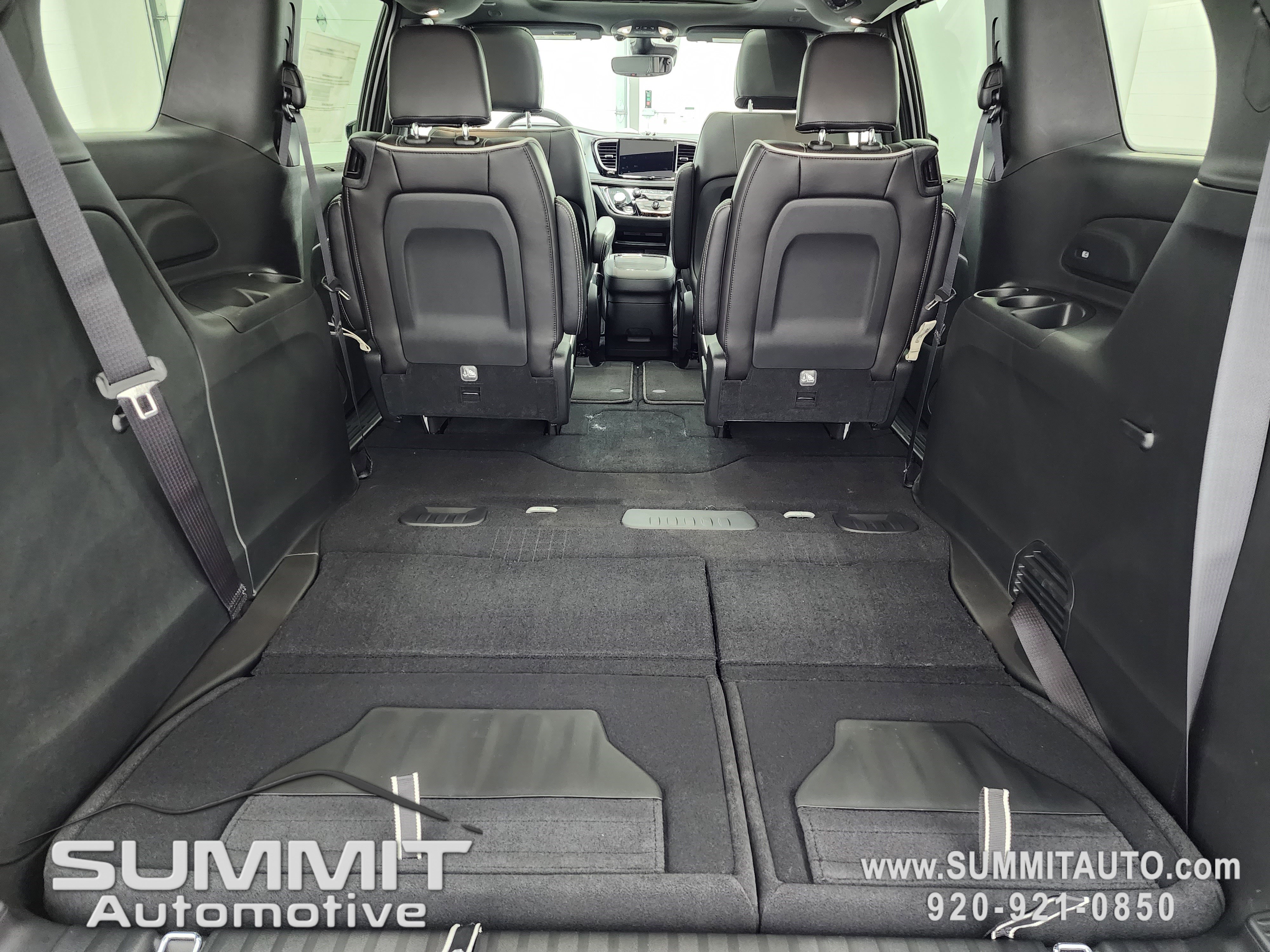 New 2026 Chrysler Pacifica Limited w/ S Appearance Package image 31