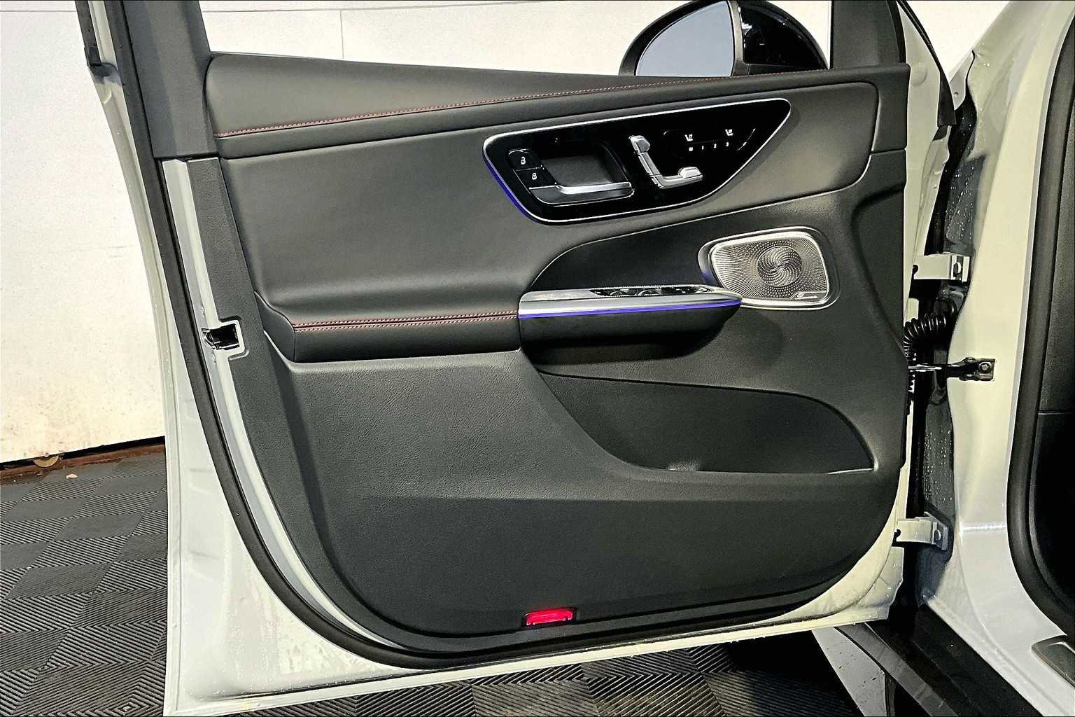 New 2026 Mercedes-Benz GLC 43 AMG 4MATIC Coupe image 11