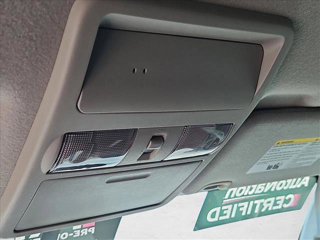 Used 2016 Nissan Frontier SV RWD image 19