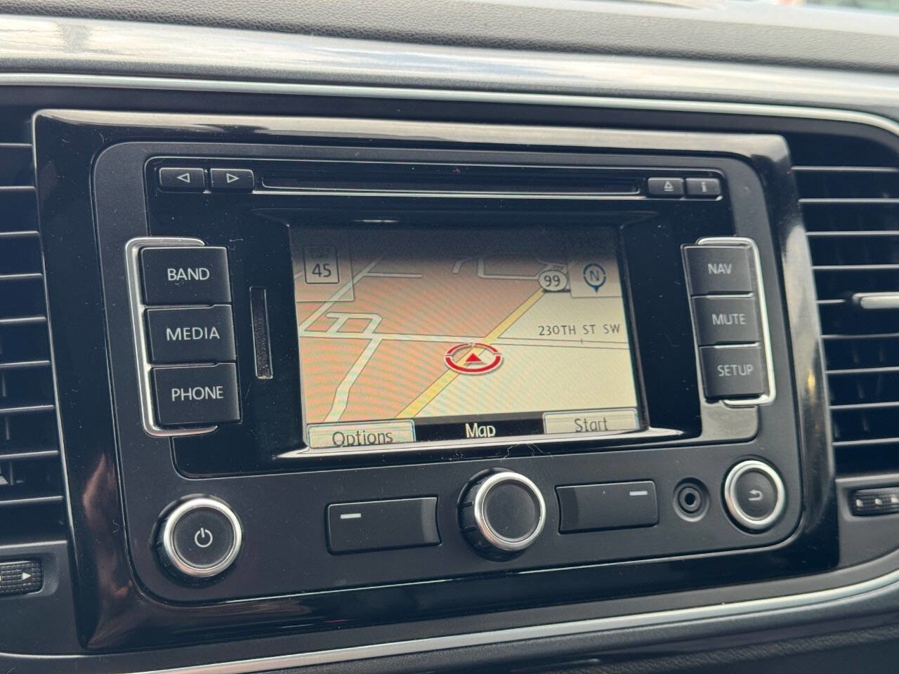 Used 2012 Volkswagen Beetle 2.5 image 28