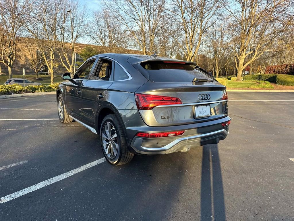 Used 2023 Audi Q5 2.0T Premium w/ Convenience Package image 5