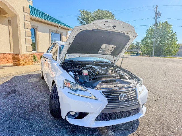 Used 2016 Lexus IS 200t image 17