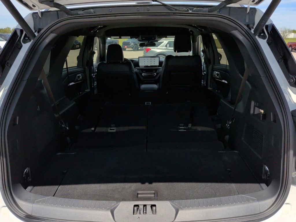 Used 2025 Ford Explorer ST-Line image 45