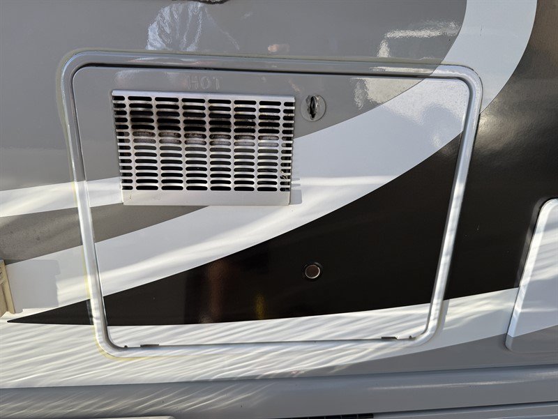 Used 2008 Dodge Sprinter 3500 RWD image 56