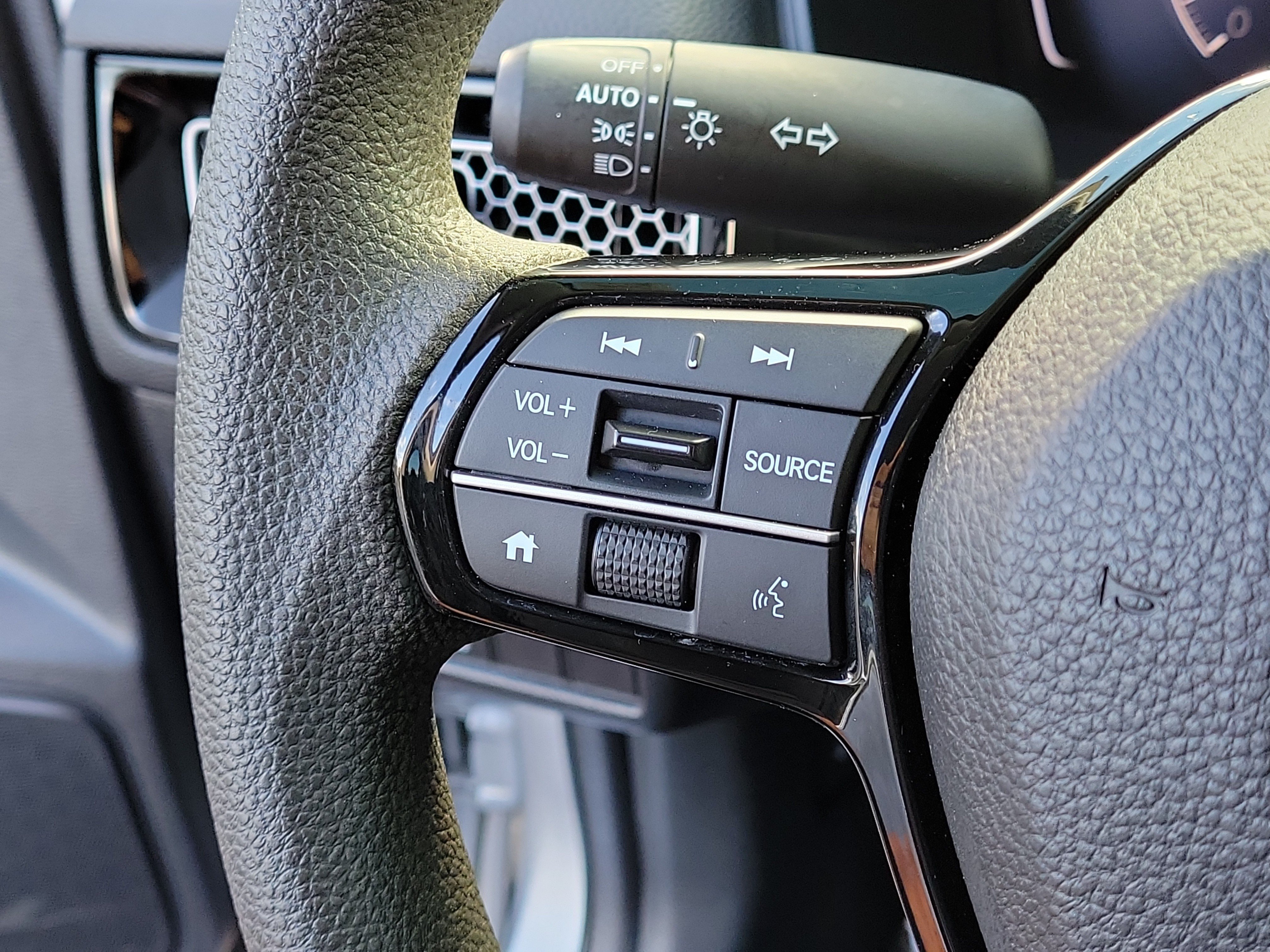 Used 2022 Honda Civic LX image 28