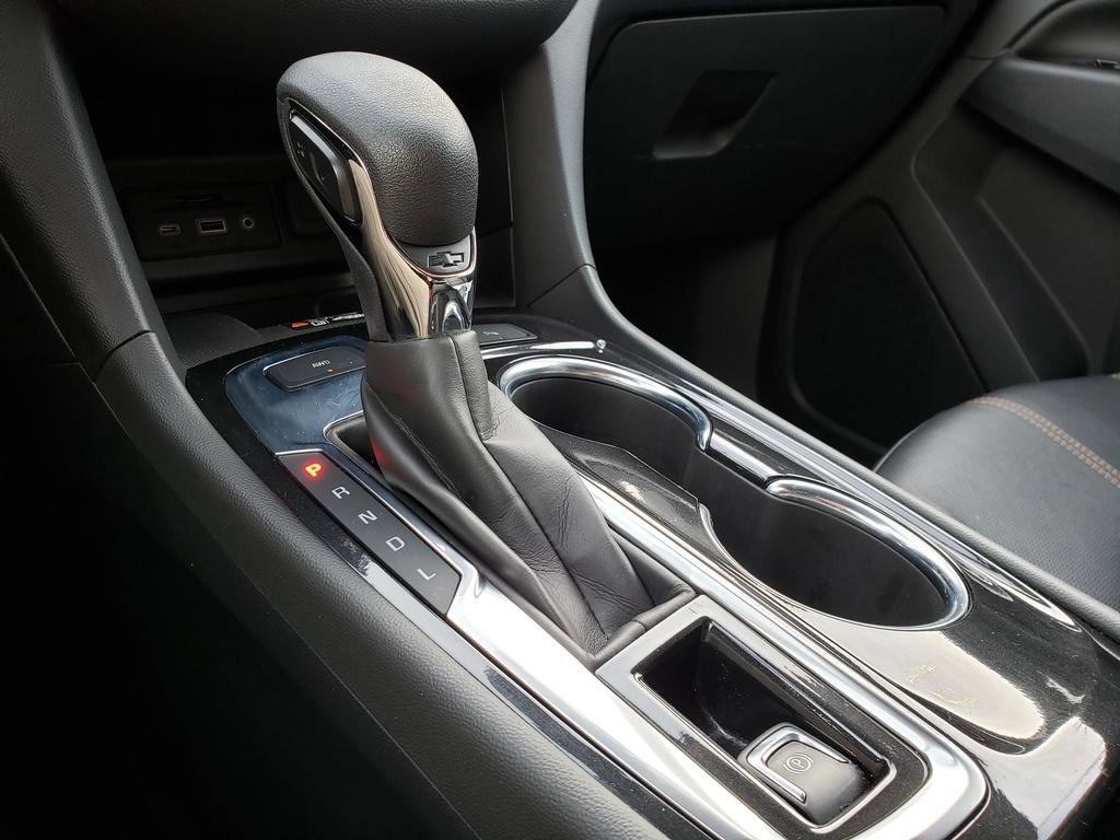 Used 2022 Chevrolet Equinox Premier w/ LPO, Floor Liner Package AWD/4WD image 25