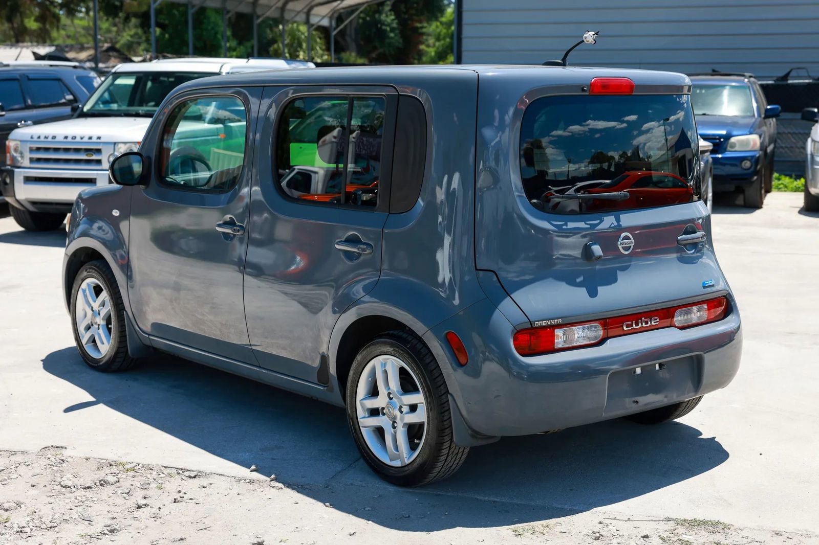 Used 2013 Nissan Cube 1.8 SL w/ SL Preferred Pkg FWD image 3