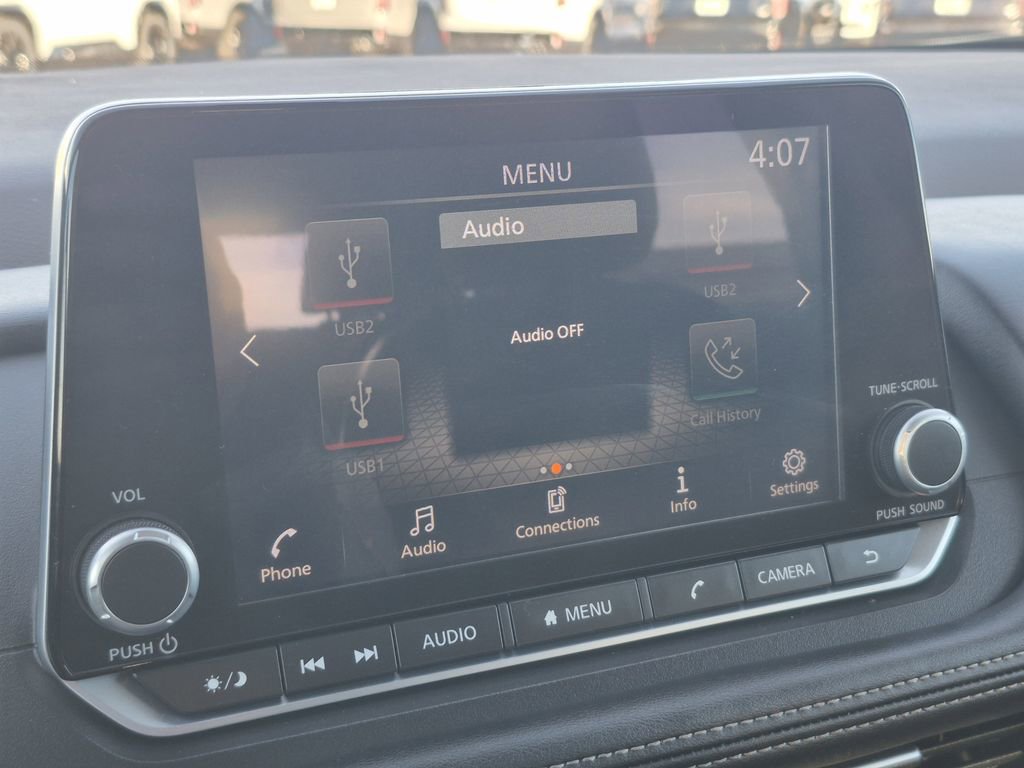 Used 2023 Nissan Rogue S image 21