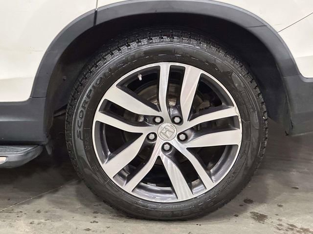 Used 2017 Honda Pilot Touring image 15
