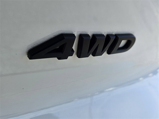 Used 2025 Nissan Pathfinder Rock Creek image 12