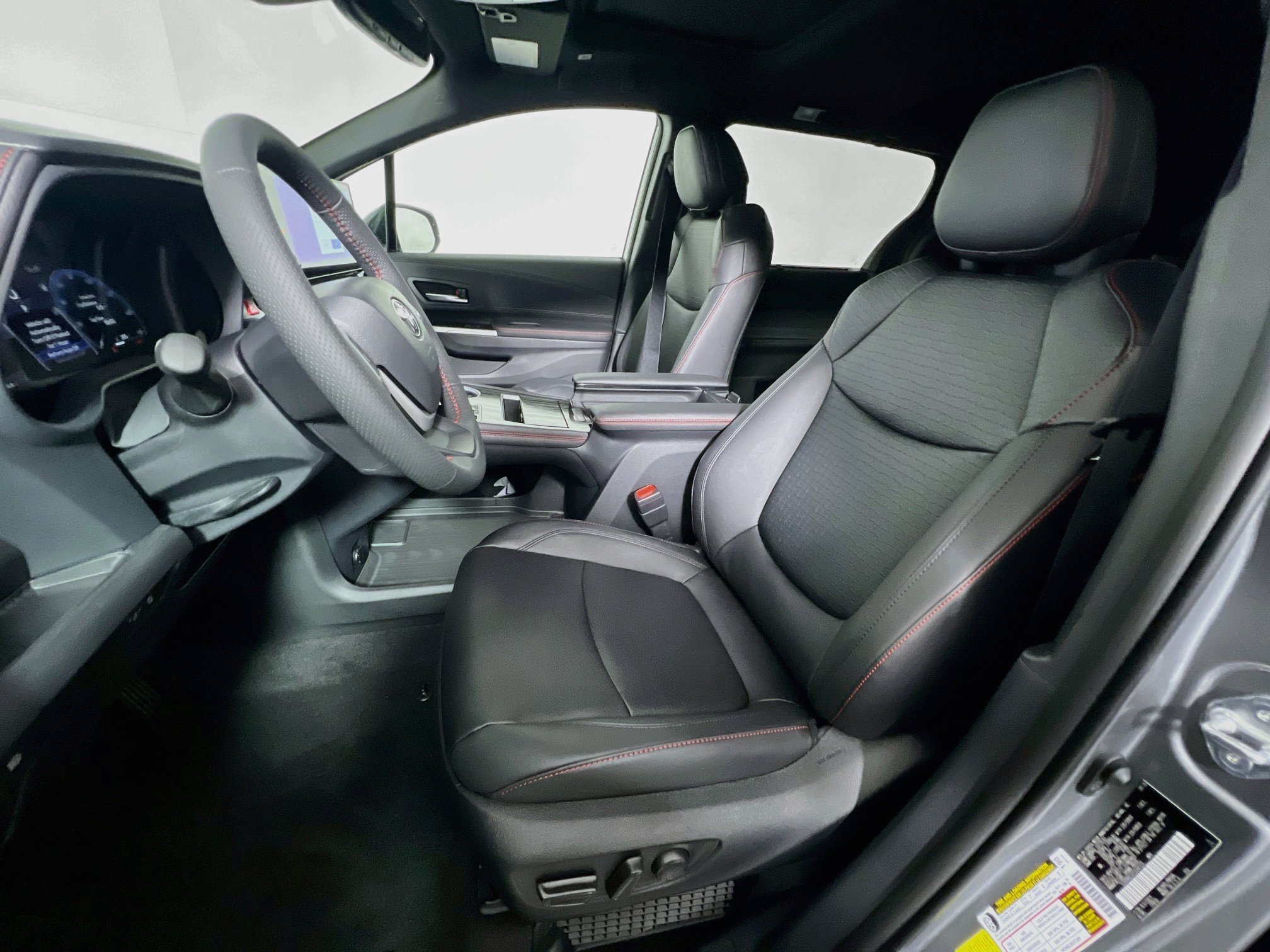 New 2026 Toyota Sienna XSE FWD image 14