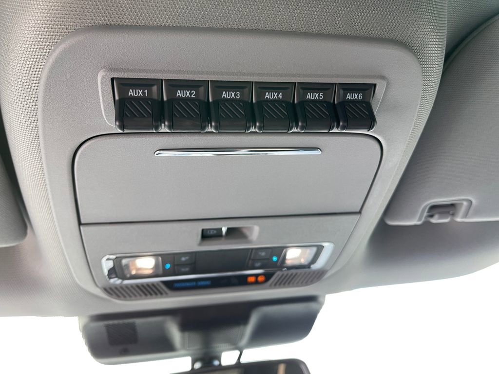 Used 2024 Ford F350 Lariat w/ FX4 Off-Road Package image 30