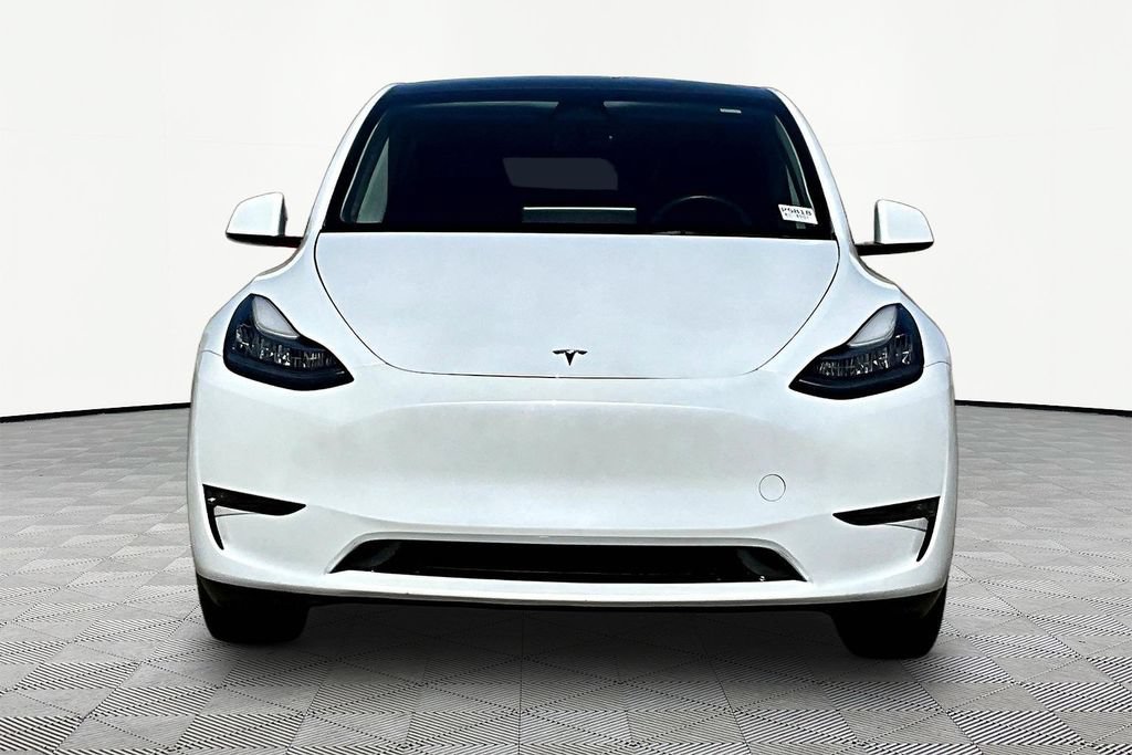 Used 2023 Tesla Model Y Long Range AWD/4WD image 2
