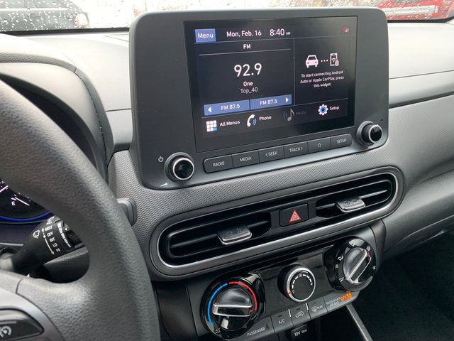 Used 2023 Hyundai Kona SEL w/ Cargo Package image 31