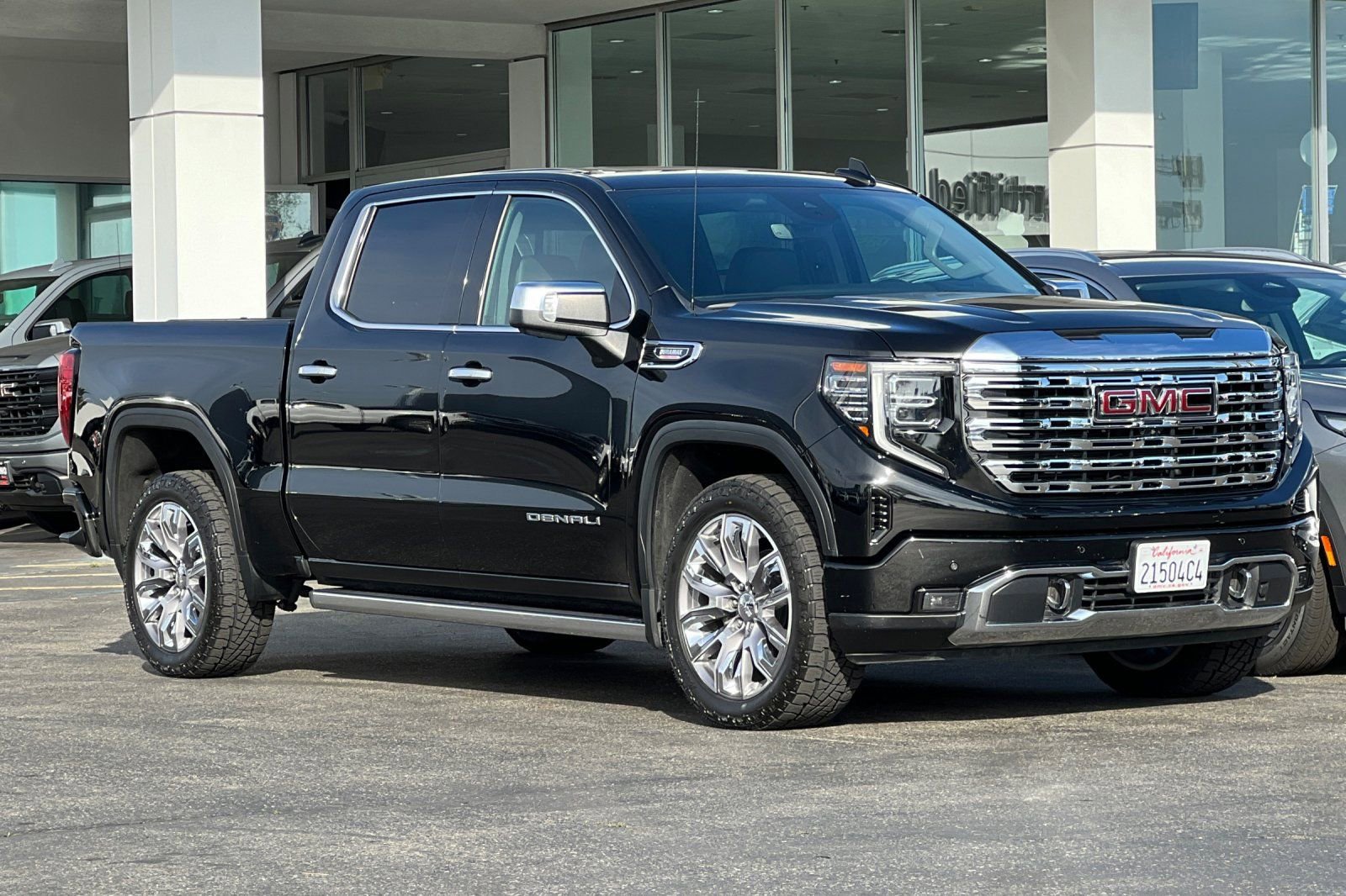 Used 2023 GMC Sierra 1500 Denali w/ Denali Reserve Package image 2