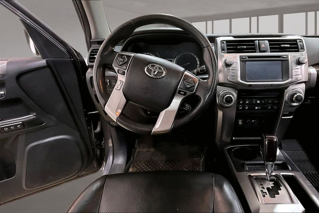 Used 2015 Toyota 4Runner Limited AWD/4WD image 5