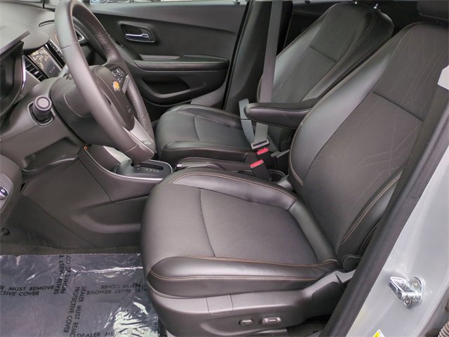 Certified 2022 Chevrolet Trax LT w/ Sport Edition image 19