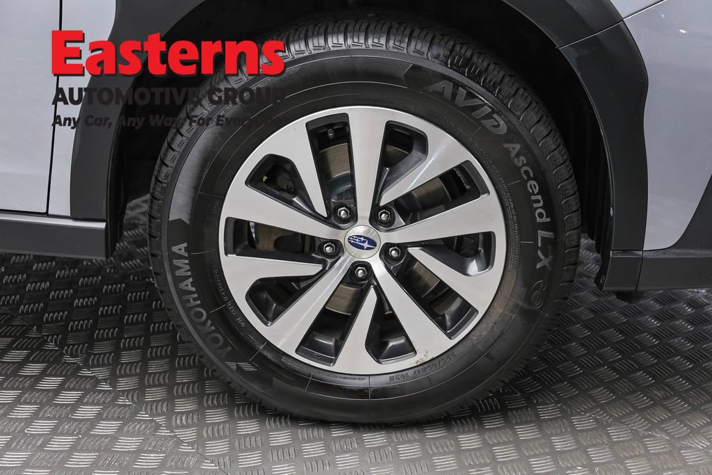 Used 2023 Subaru Outback Premium AWD/4WD image 31