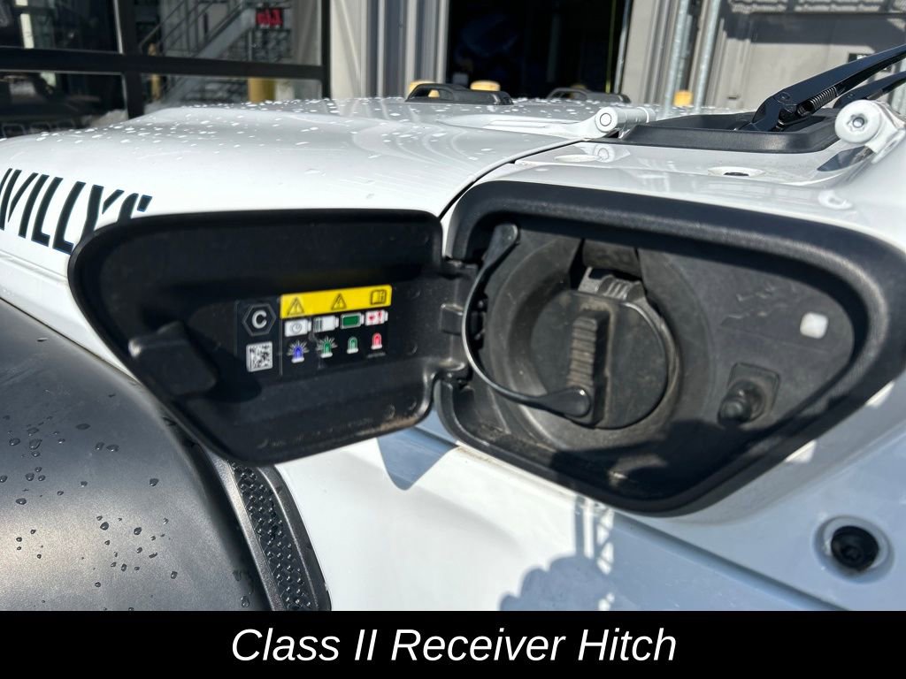Used 2023 Jeep Wrangler Unlimited w/ Sun & Screen Package image 41