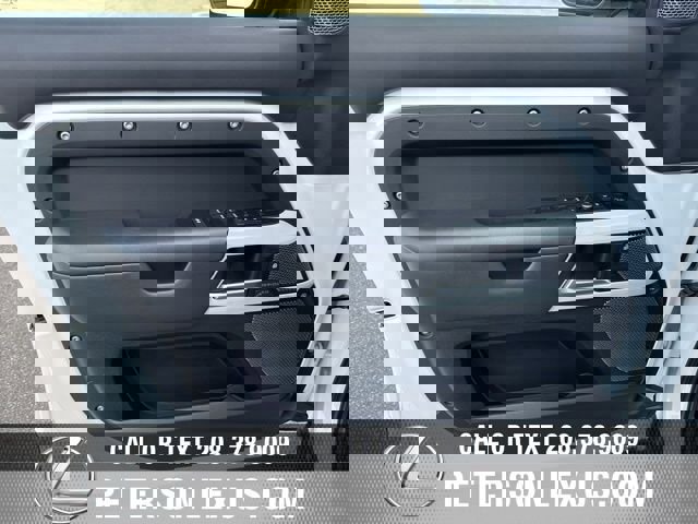 Used 2020 Land Rover Defender 110 SE image 22