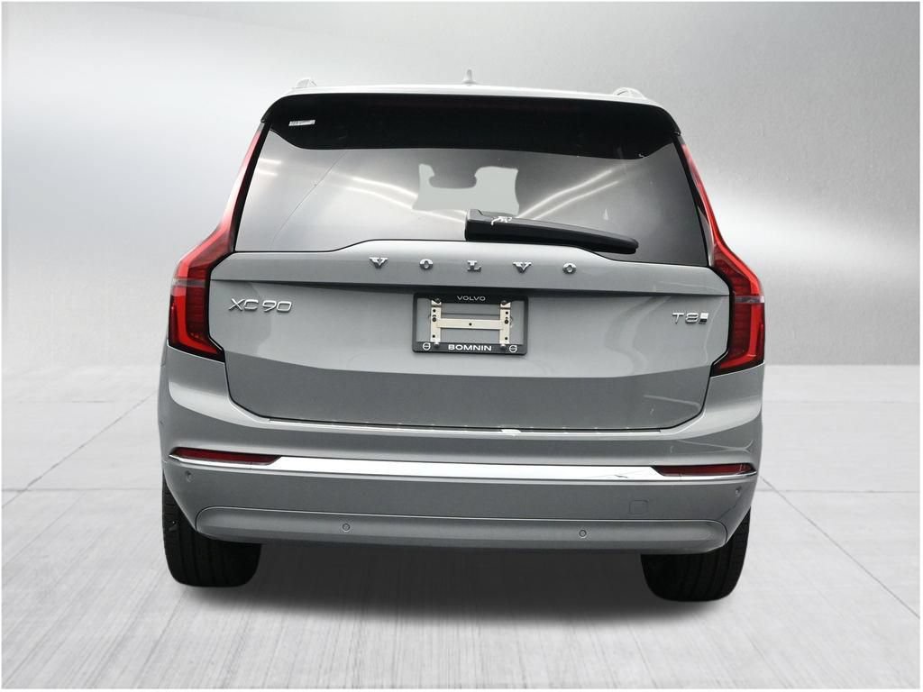 New 2026 Volvo XC90 T8 Plus w/ Protection Package Premier AWD/4WD image 4