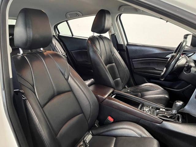 Used 2017 MAZDA MAZDA3 Touring image 10