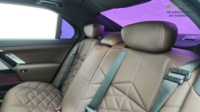 Used 2023 BMW 740i w/ Parking Assistance Package RWD image 29