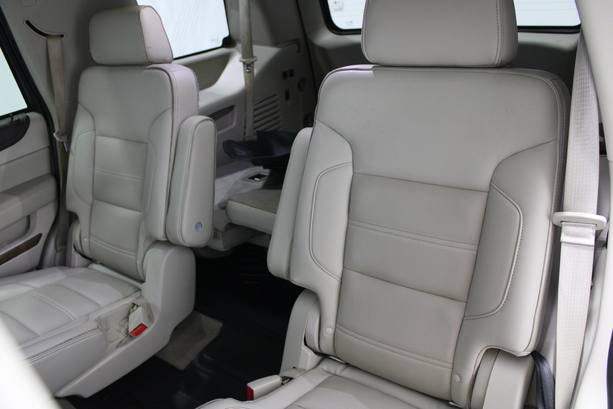 Used 2019 GMC Yukon Denali w/ Denali Ultimate Package AWD/4WD image 16