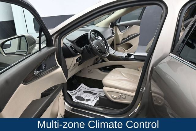 Used 2018 Lincoln MKX Select FWD image 18