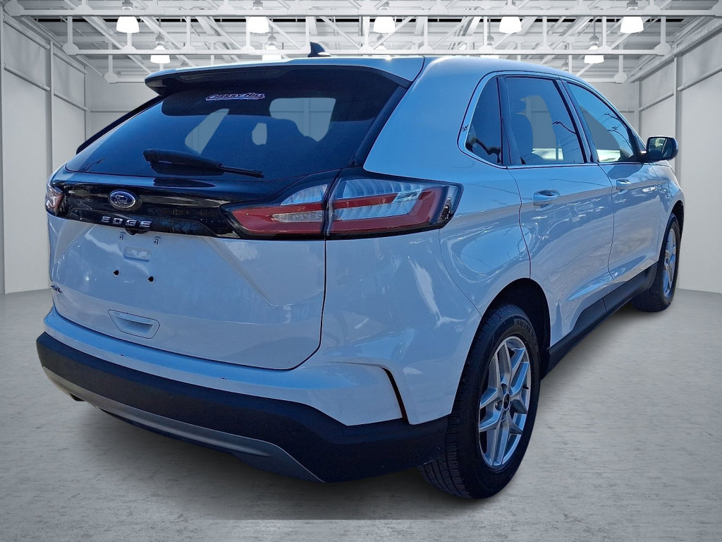 Used 2023 Ford Edge SEL image 5