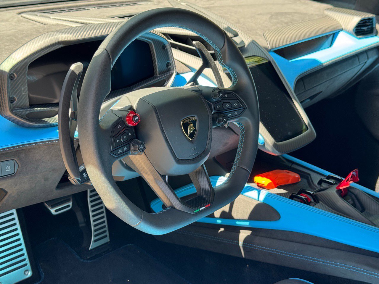 Used 2024 Lamborghini Revuelto AWD/4WD image 16