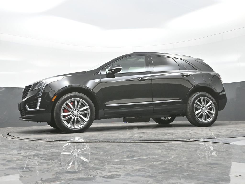 New 2026 Cadillac XT5 Sportv w/ LPO, Floor Liner Package AWD/4WD image 25