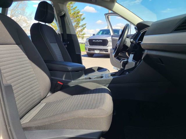 Used 2023 Volkswagen Jetta S image 18