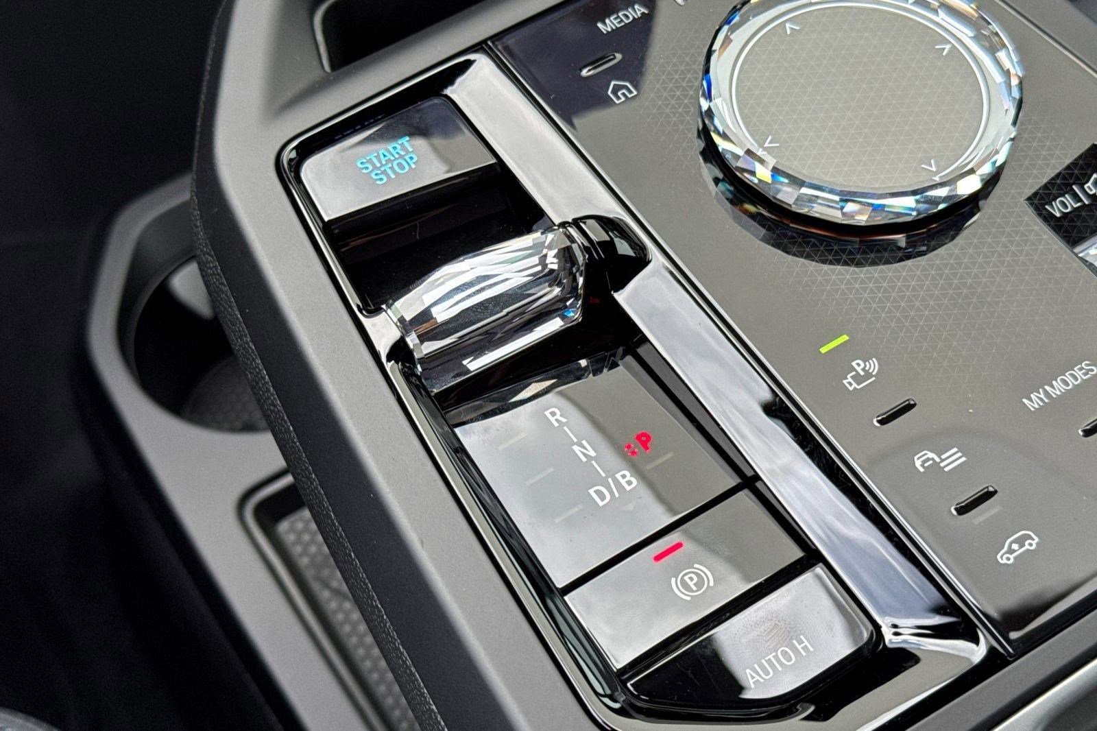 New 2026 BMW iX M70 image 15