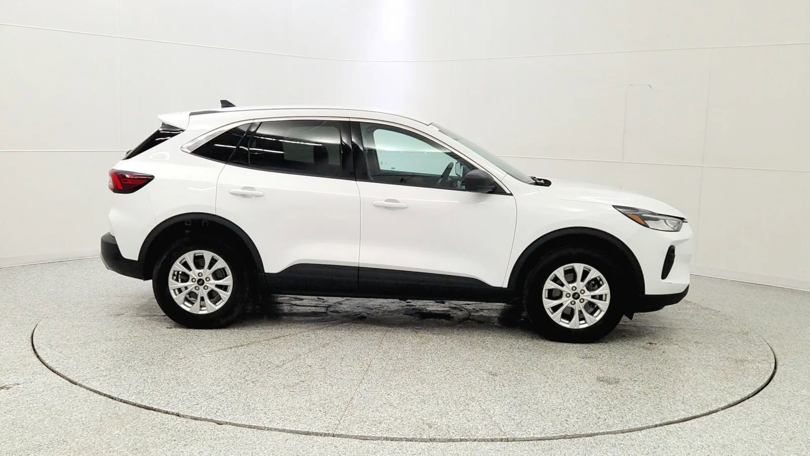 Used 2023 Ford Escape Active image 8