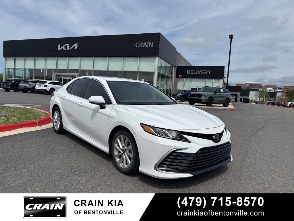 Used 2023 Toyota Camry LE FWD image 1