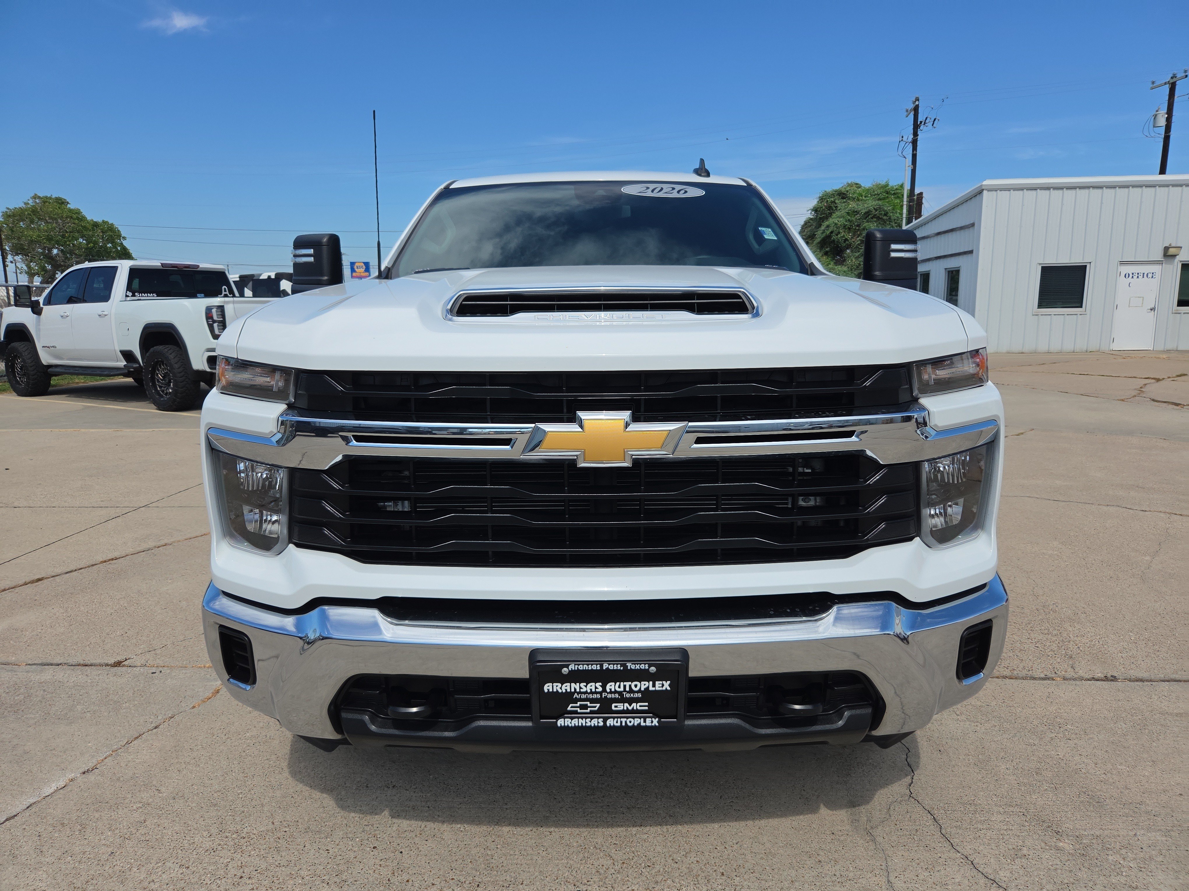 Used 2026 Chevrolet Silverado 2500 LT AWD/4WD image 8
