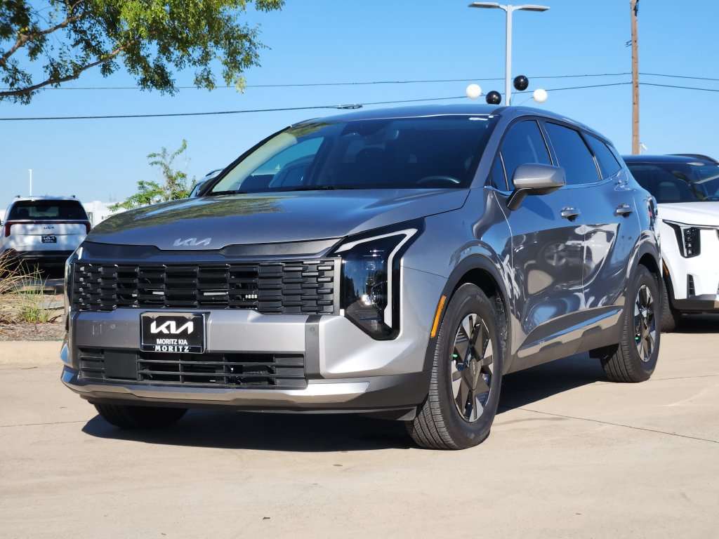 New 2026 Kia Sportage LX FWD image 2