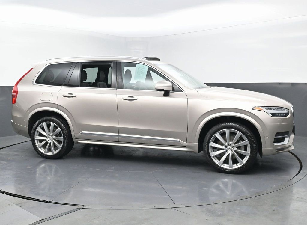 Used 2023 Volvo XC90 B6 Plus AWD/4WD image 8